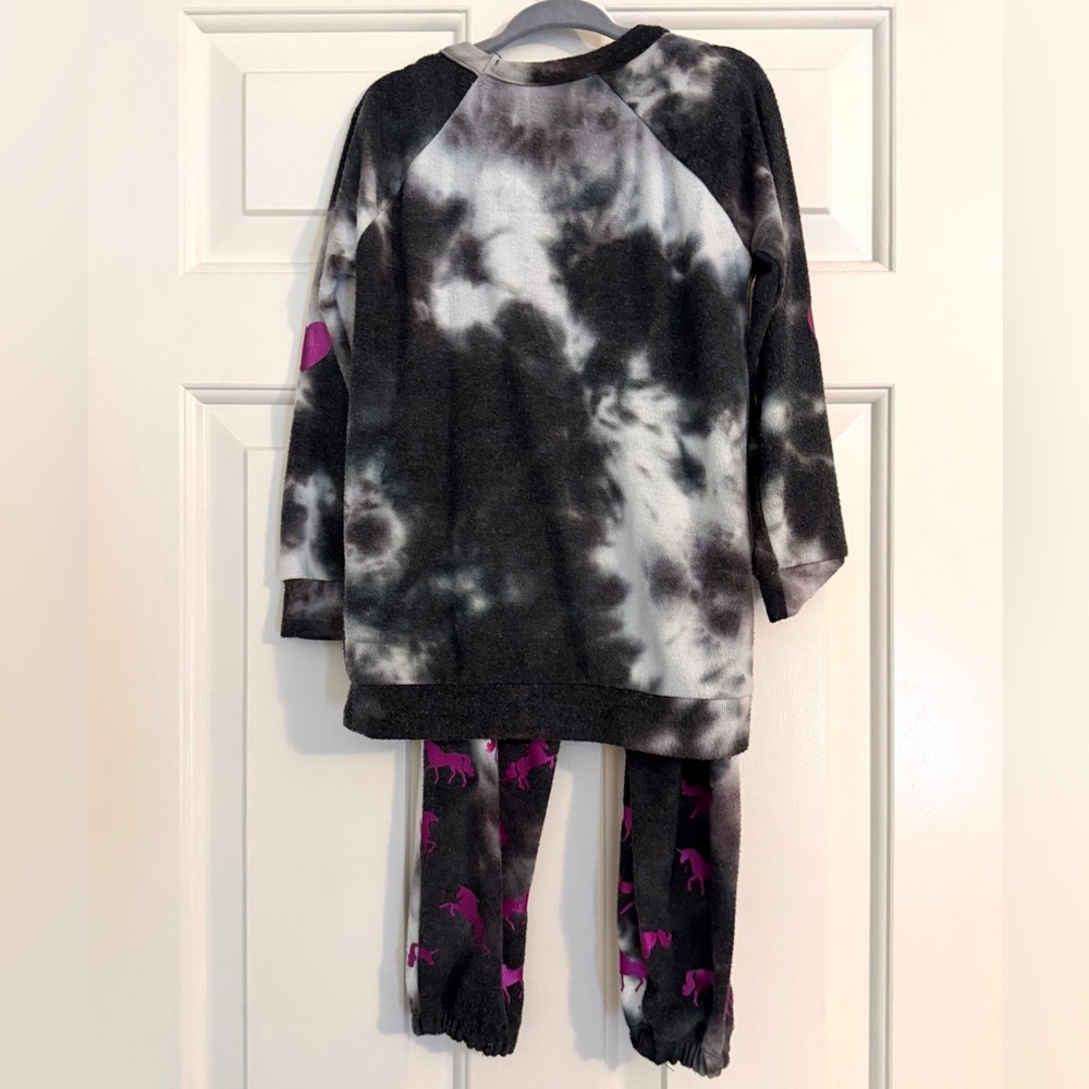 Chaser Kids Tie Dye Unicorn 🦄 Lounge/Sweatsuit Set - Black and Purple - Picture 3 of 8